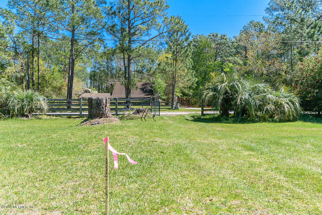 2416 Cortez Road Jacksonville, FL 32246 - Photo 3 of 20 117 looking East