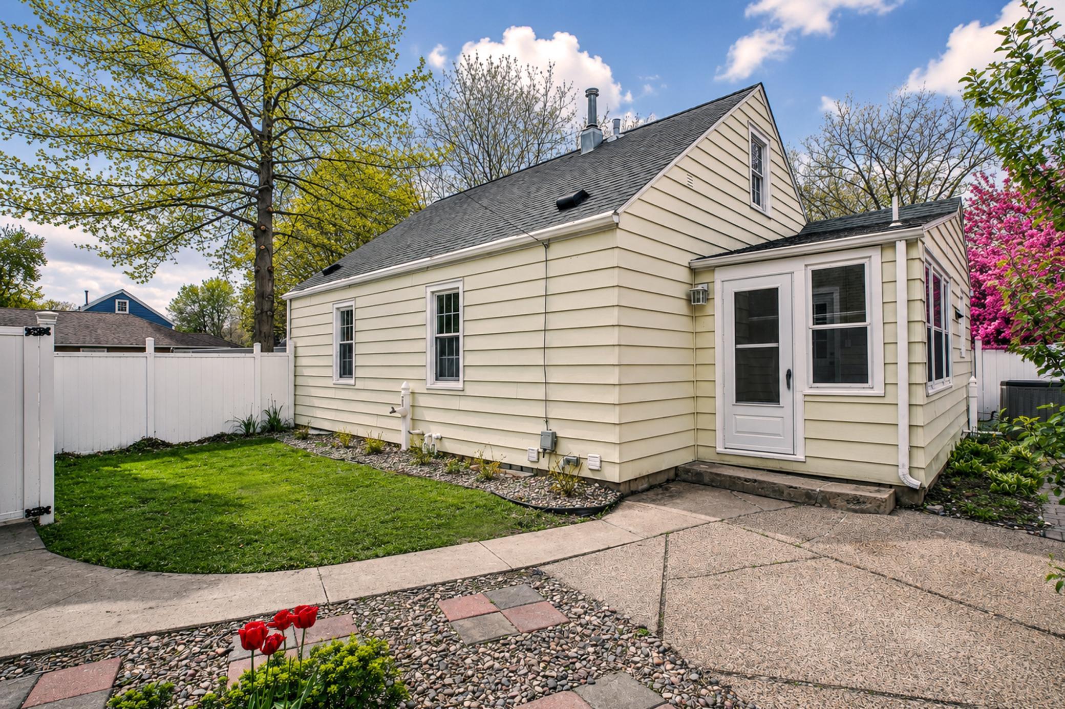 1100 9th Street Northwest Austin, MN 55912 - Photo 9 of 51