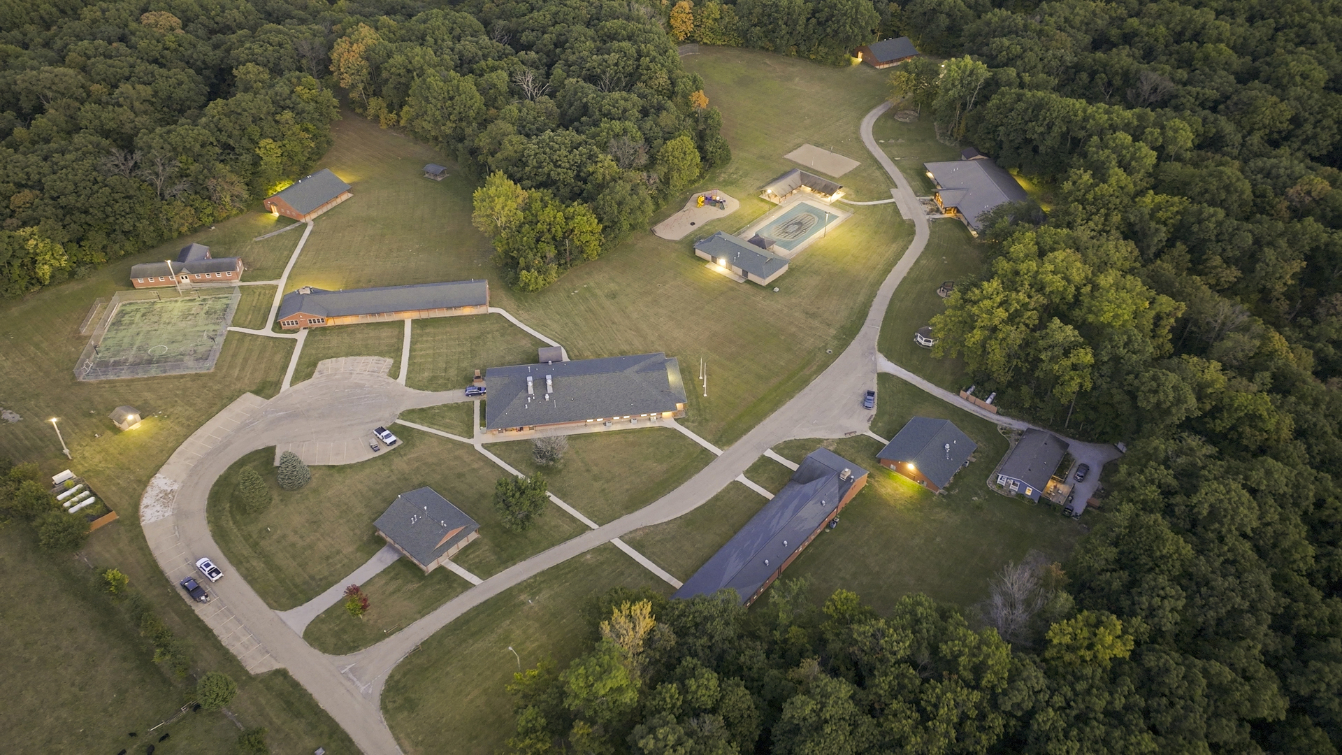 823 Columbia Road Washburn, IL 61570 - Photo 27 of 46 an aerial view of a house with swimming pool and outdoor space