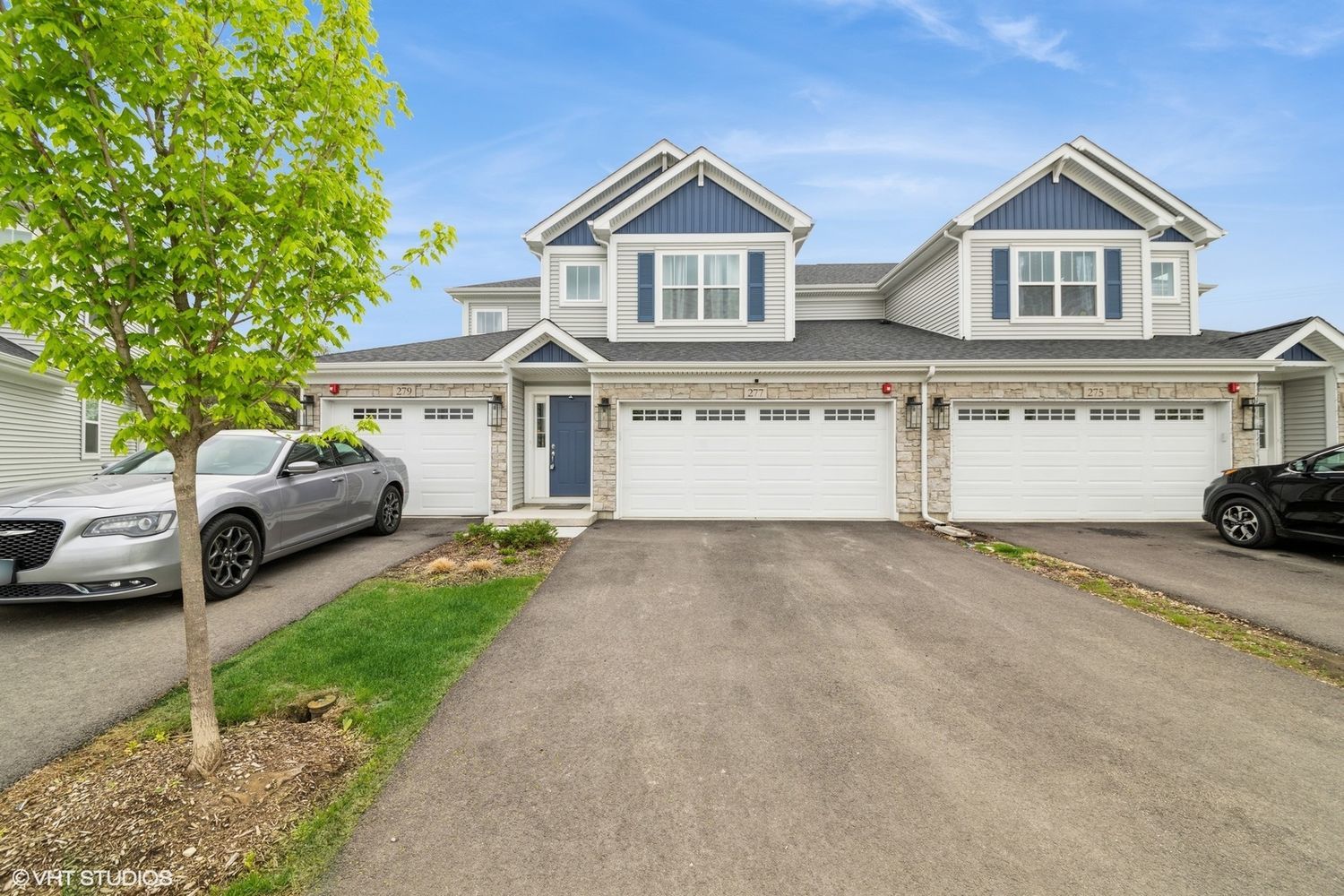 347 Masters Drive Addison, IL 60101 - Photo 1 of 17 Gallery Image 1