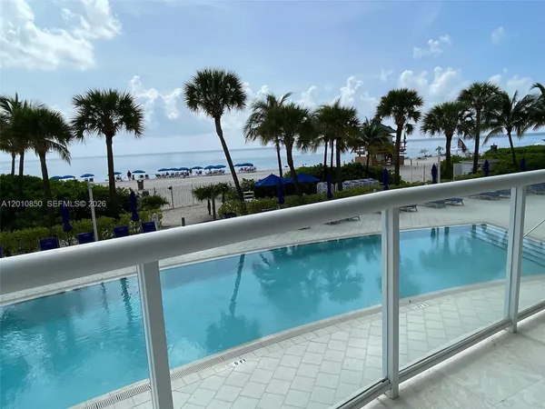 $10,000 | 18671 Collins Avenue, Unit 202, Sunny Isles Beach, FL 33160