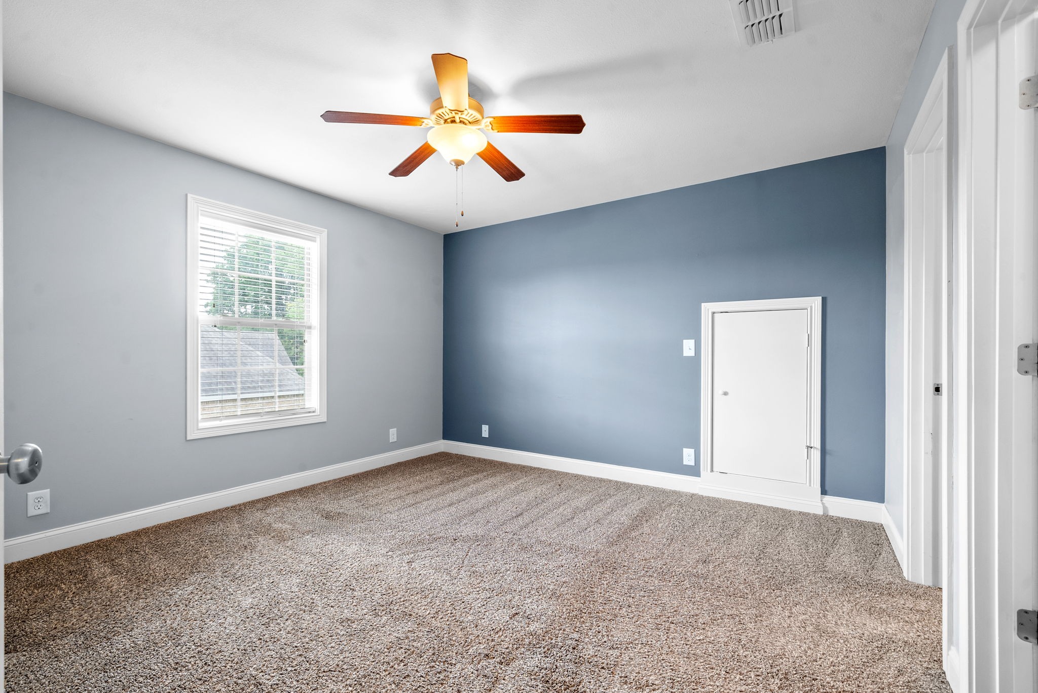 4244 Sango Road Clarksville, TN 37043 - Photo 30 of 43 a view of an empty room with a window
