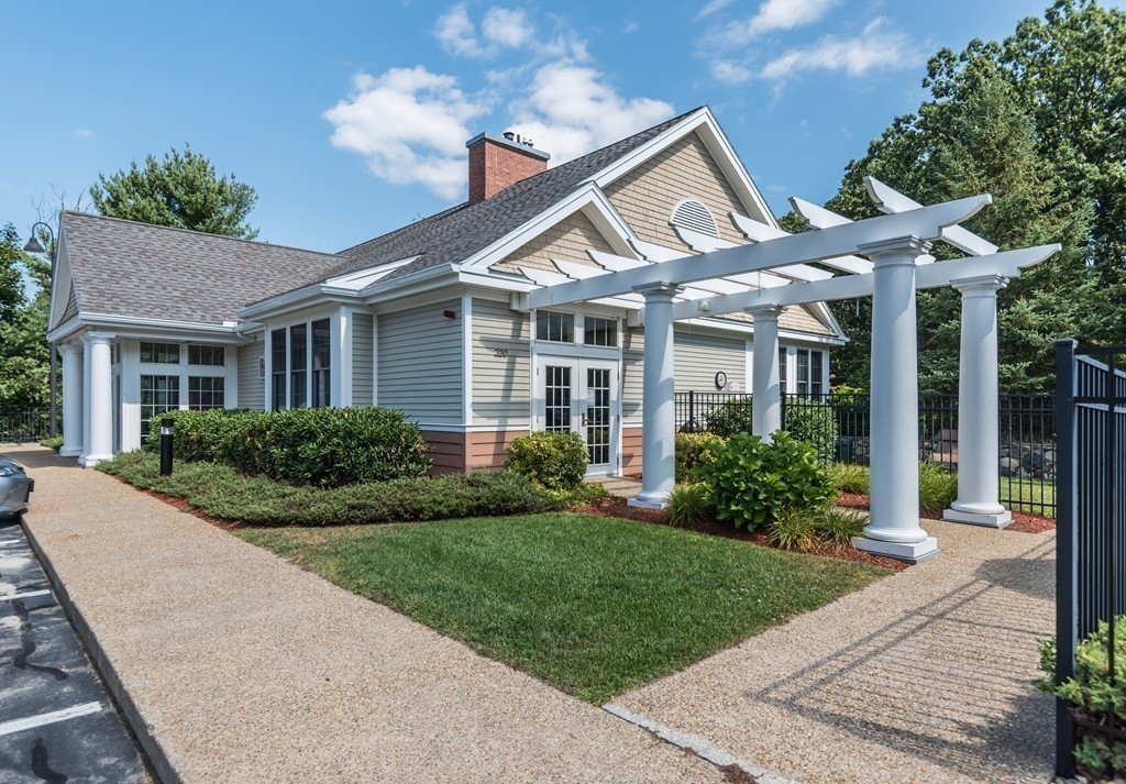 180 Chickering Road, Unit 308C North Andover, MA 01845 - Photo 20 of 24 Gallery Image 20