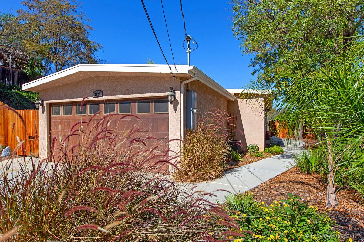 8725 Los Coches Road Lakeside, CA 92040 - Photo 4 of 22 Gallery Image 4