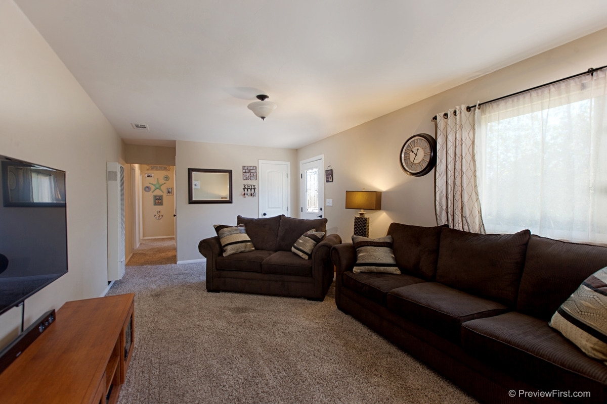 8725 Los Coches Road Lakeside, CA 92040 - Photo 8 of 22 Gallery Image 8