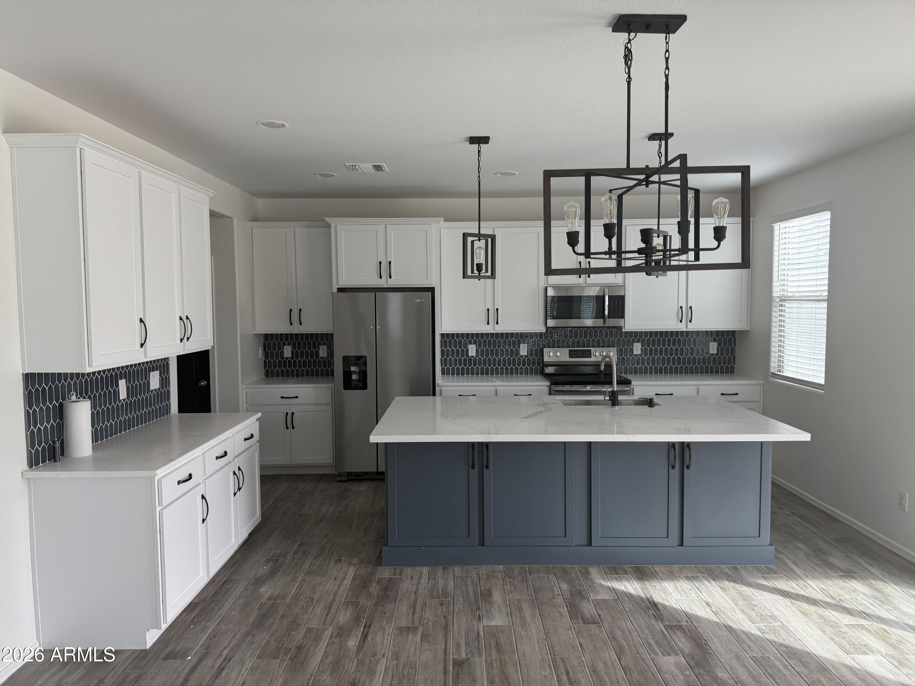 18519 West Williams Road Surprise, AZ 85387 - Photo 2 of 5 IMG_7773