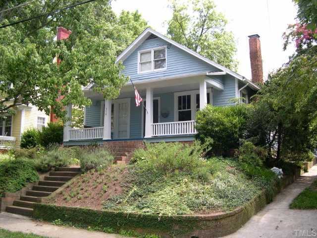 516 North Boundary Street Raleigh, NC 27604 - Photo 1 of 1 a front view of a house with garden