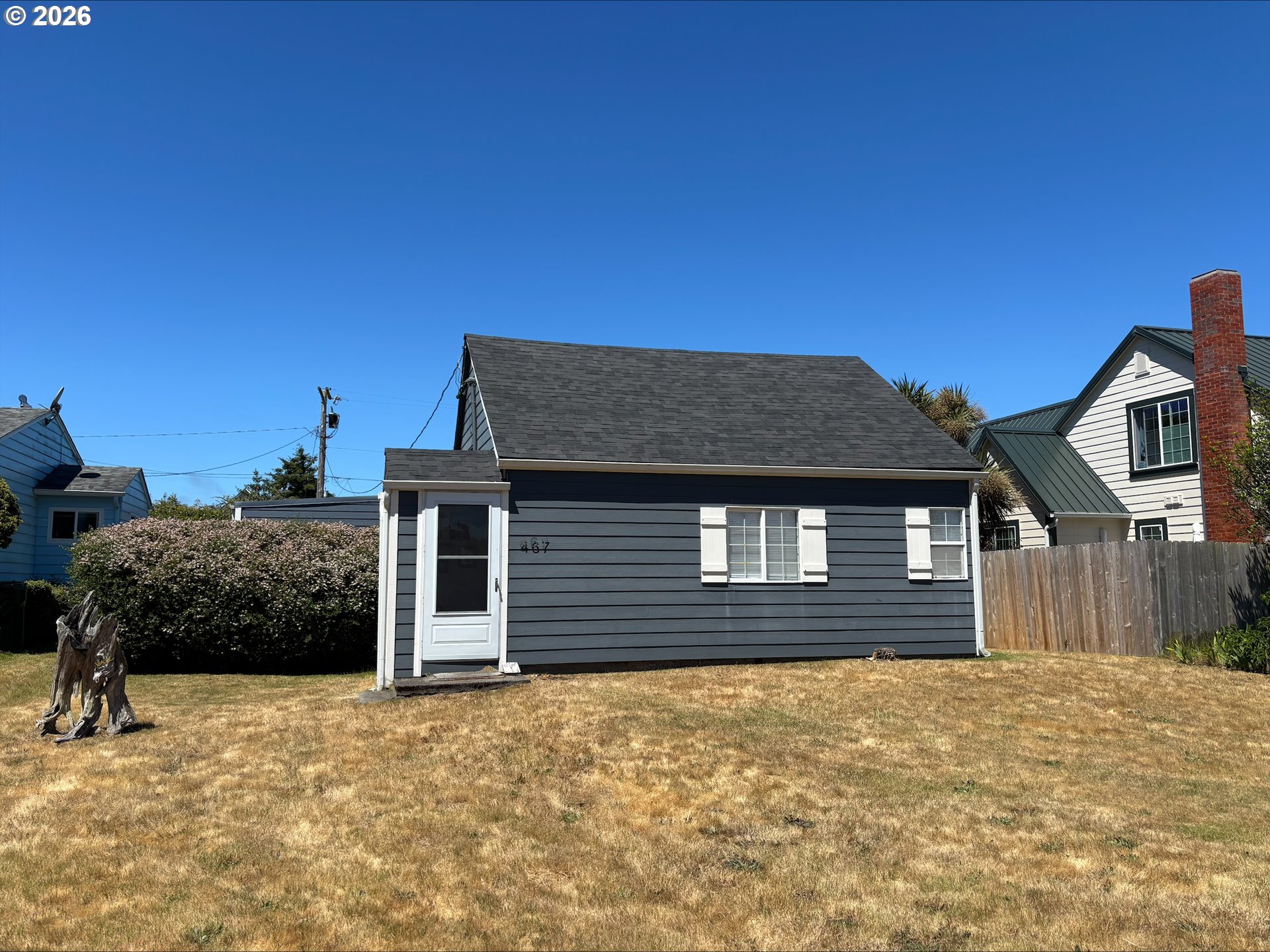 467 Kingwood Street Florence, OR 97439 - Photo 2 of 15