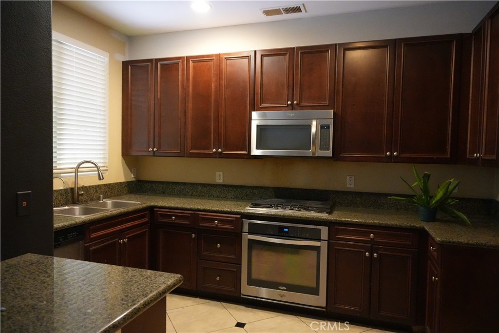 30505 Canyon Hills Road, Unit 1502 Lake Elsinore, CA 92532 - Photo 2 of 9