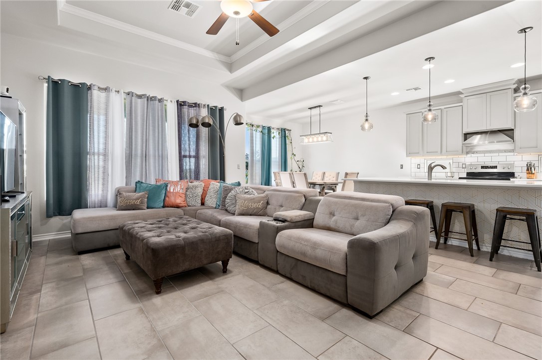 1031 Ocean Breeze Portland, TX 78374 - Photo 5 of 35 a living room with furniture and a large window