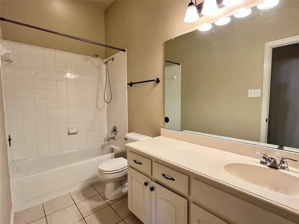 921 Raleigh Path Denton, TX 76208 - Photo 8 of 22