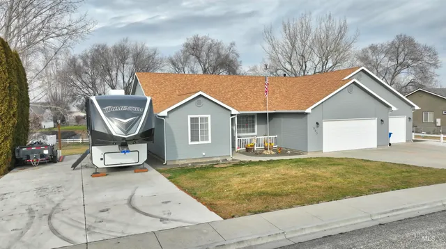 $599,997 | 805 West 1st Street, Fruitland, ID 83619