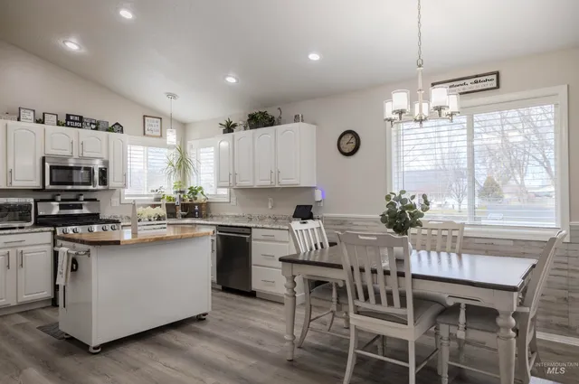 $599,997 | 805 West 1st Street, Fruitland, ID 83619