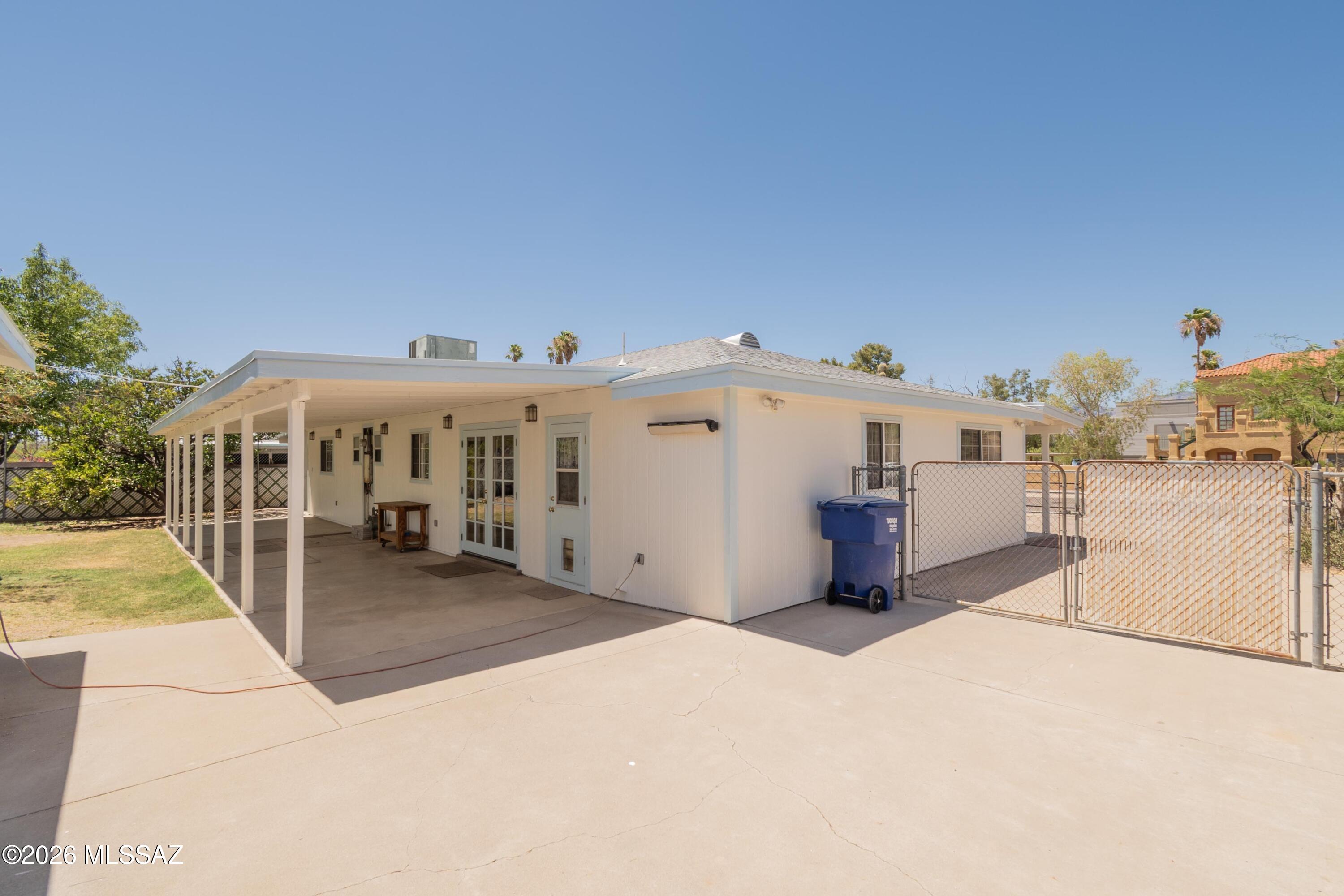 6202 East Timrod Street Tucson, AZ 85711 - Photo 30 of 36 Front Entrance to Garage