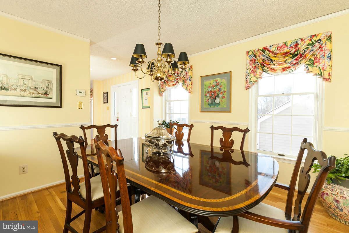254 Hunters Ridge Road Lutherville-Timonium, MD 21093 - Photo 3 of 30 Dining Room