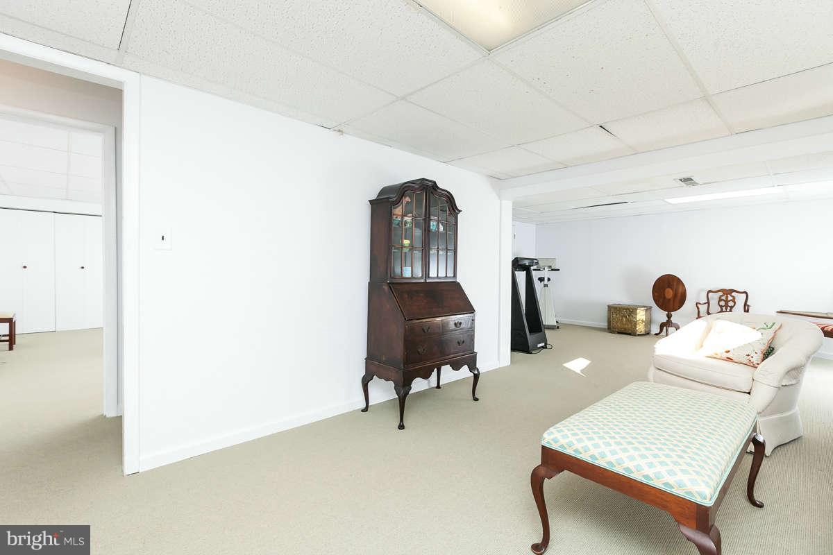 254 Hunters Ridge Road Lutherville-Timonium, MD 21093 - Photo 23 of 30 Interior (General)
