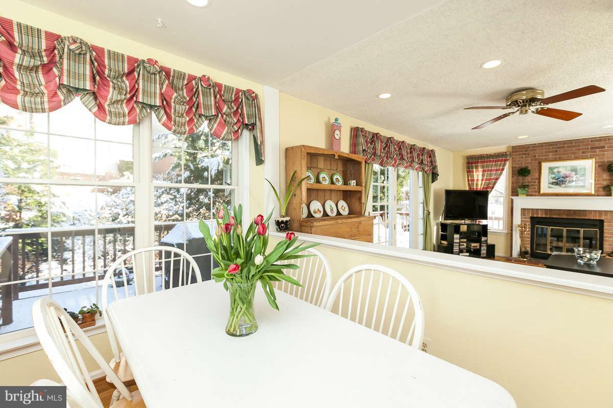 254 Hunters Ridge Road Lutherville-Timonium, MD 21093 - Photo 9 of 30 Kitchen