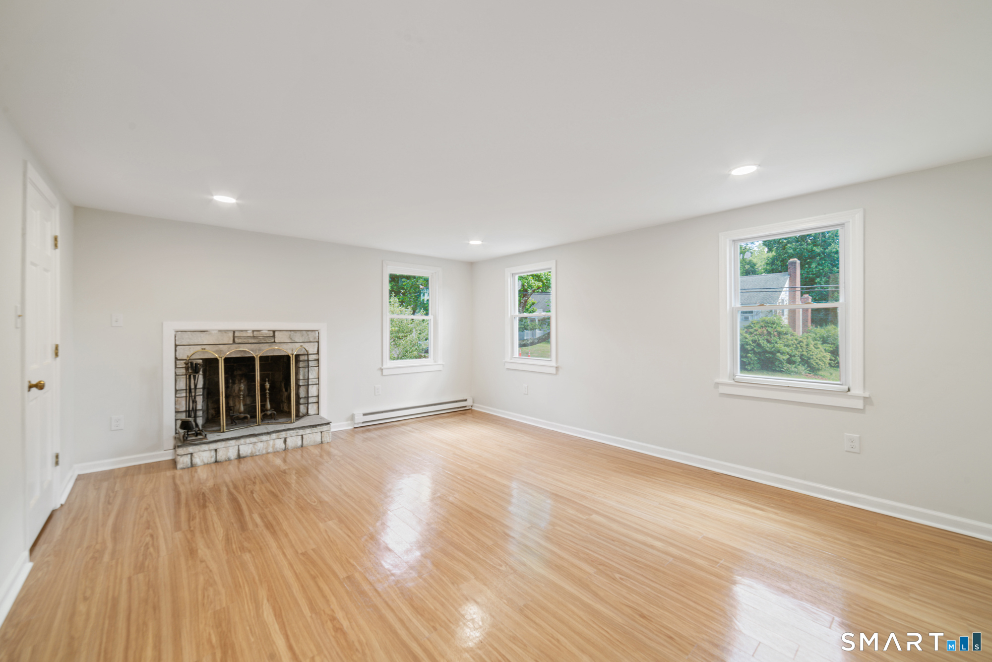 48 Lardner Road Bristol, CT 06010 - Photo 20 of 40