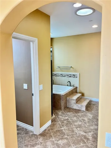 a bathroom with a tub