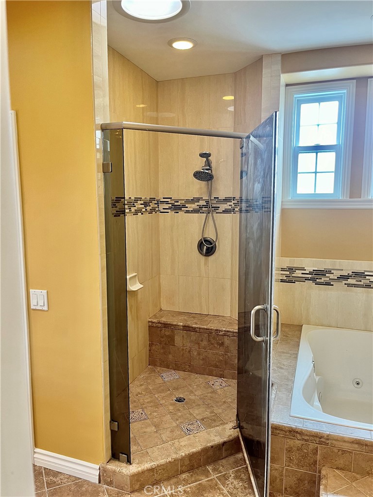 244 Avenida Granada, Unit B San Clemente, CA 92672 - Photo 15 of 19 a bathroom with a shower