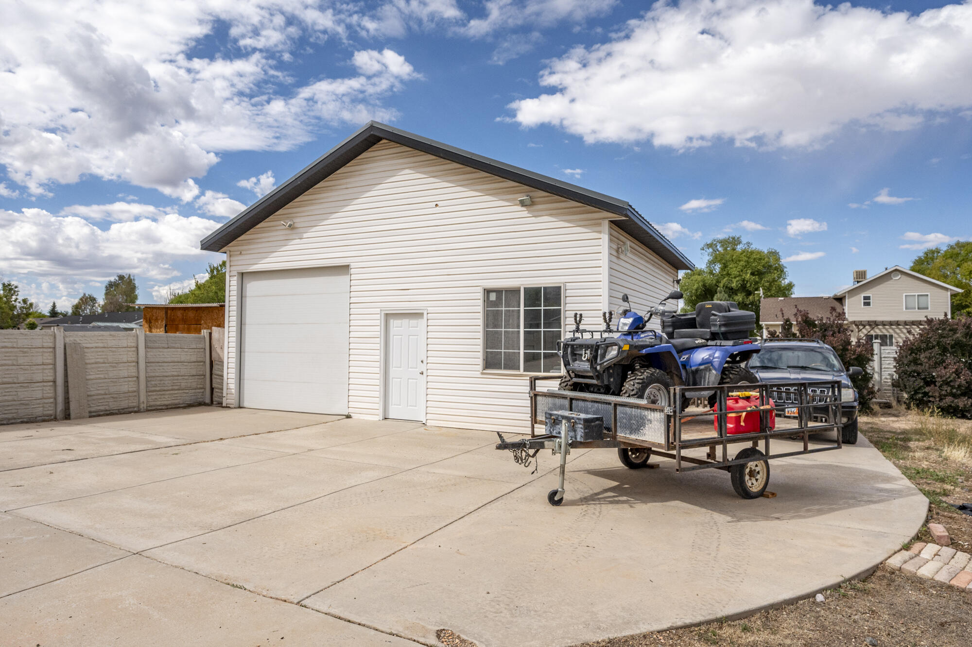 4765 Quickdraw Lane Enoch, UT 84721 - Photo 39 of 62 24'x28' garage with shop
