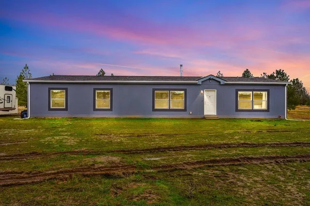 $499,000 | 14912 North Dover Road, Nine Mile Falls, WA 99026