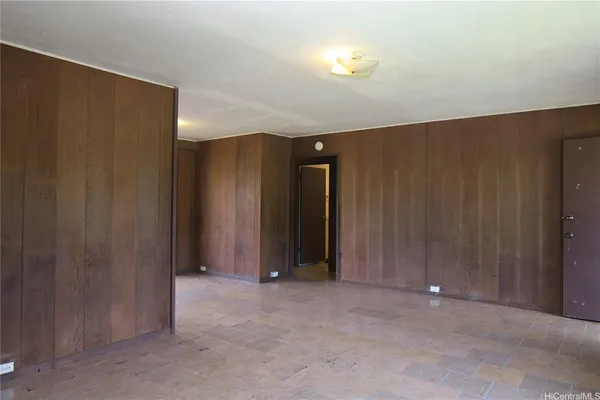 $2,500 | 84-1046 Farrington Highway, Waianae, HI 96792