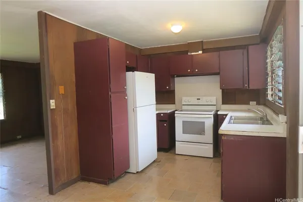 $2,500 | 84-1046 Farrington Highway, Waianae, HI 96792