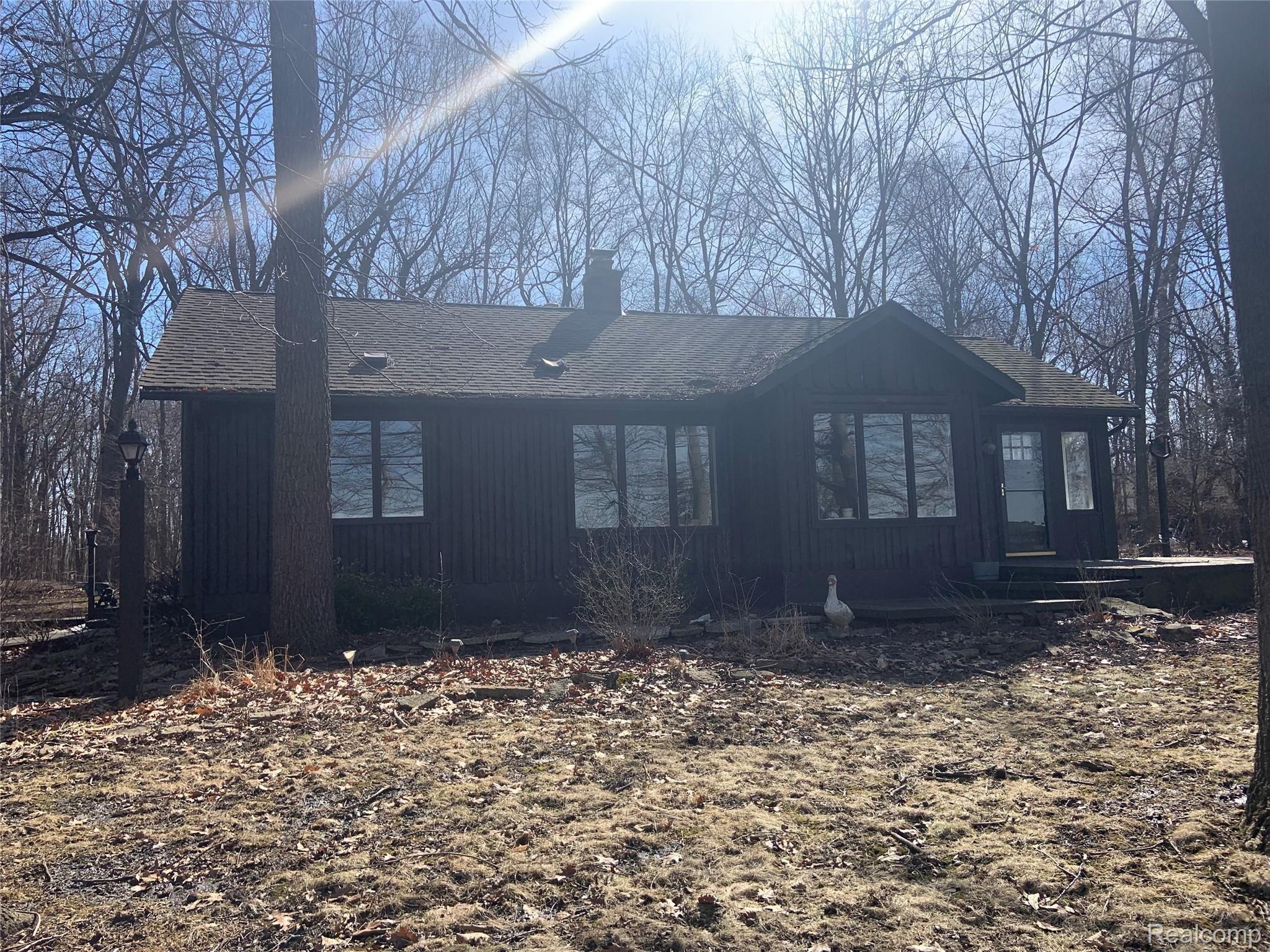 18369 Meridian Road Grosse Ile, MI 48138 - Photo 1 of 23 18369 Meridian
