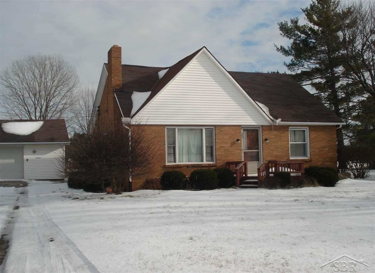 1490 North Iva Road Hemlock, MI 48626 - Photo 1 of 14 31257445.JPG