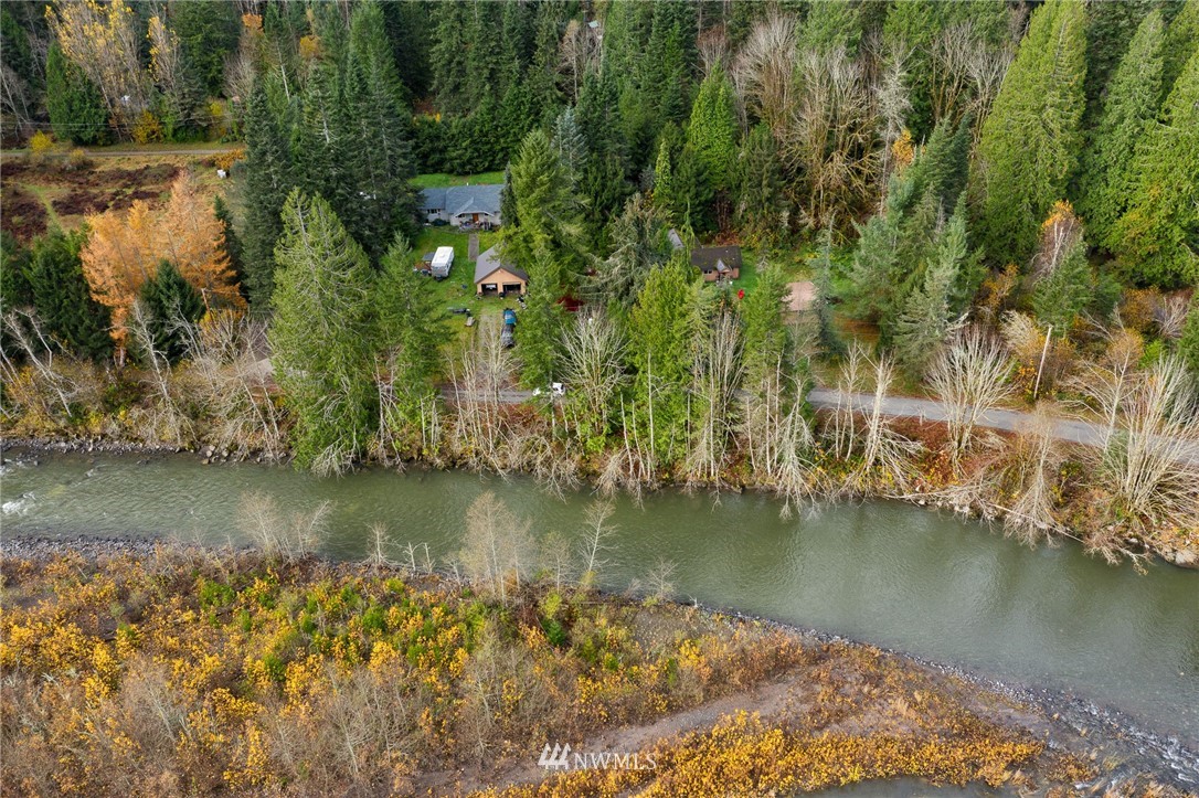 6489 Rutsatz Road Deming, WA 98244 - Photo 24 of 27