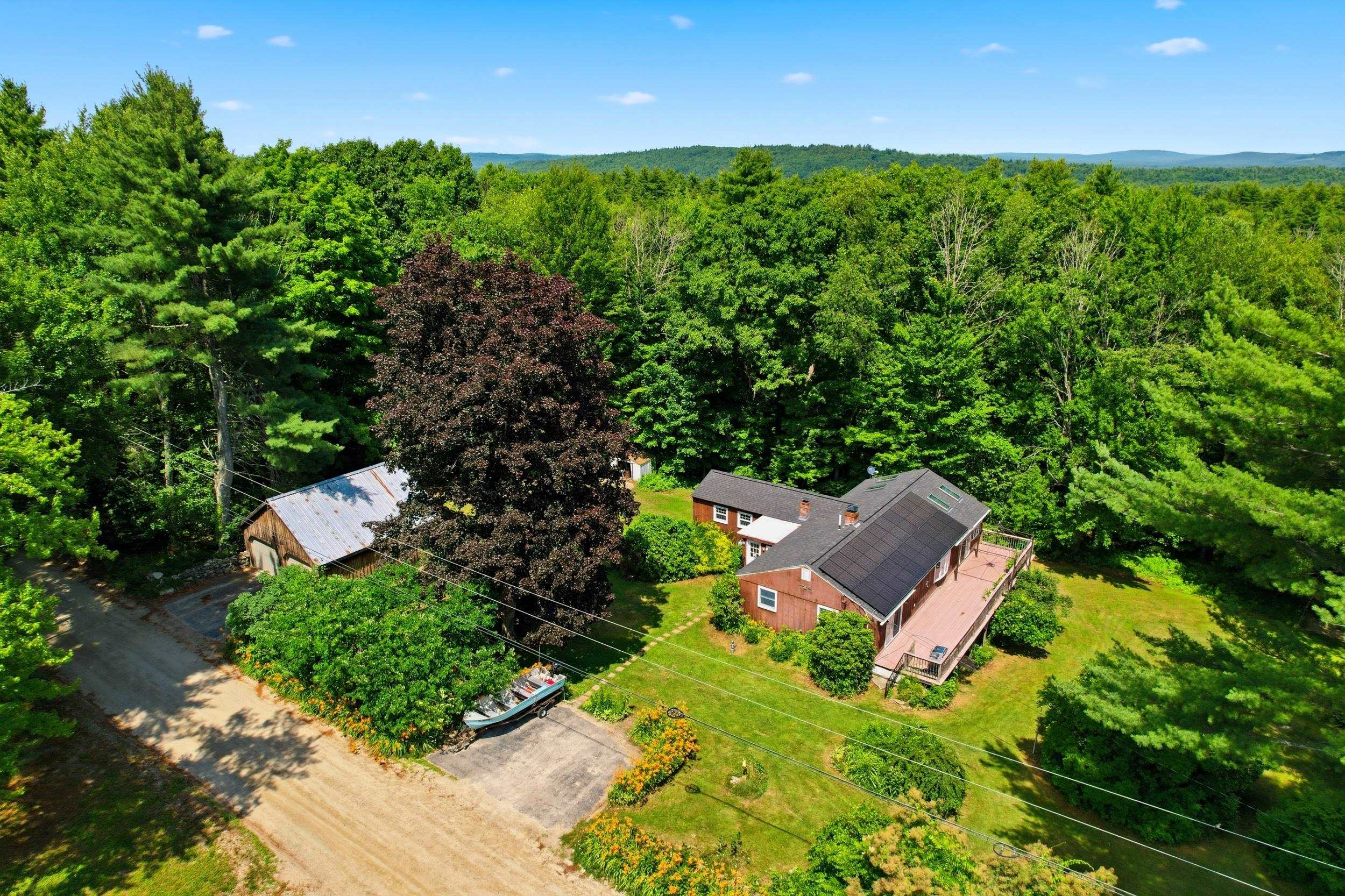 290 French Road Henniker, NH 03242 - Photo 3 of 42