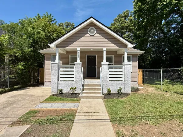 $1,895 | 709 North Holly Street, Chattanooga, TN 37404