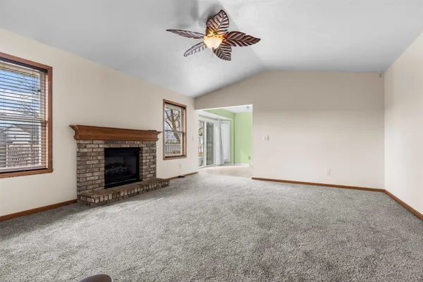 $267,500 | 182 Autumnwood Lane, Davis Junction, IL 61020