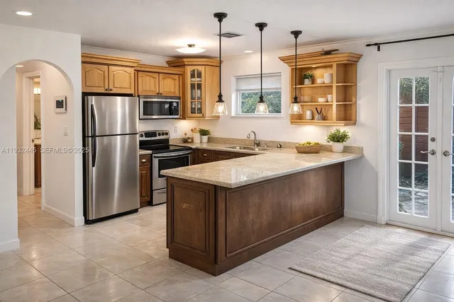 $1,500,000 | 2928 Louise Street, Miami, FL 33133