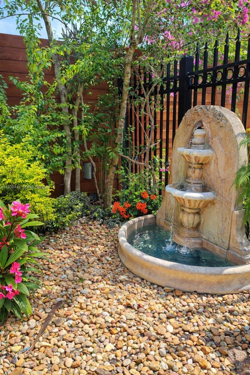2928 Louise Street Miami, FL 33133 - Photo 3 of 11 a view of a bird bath