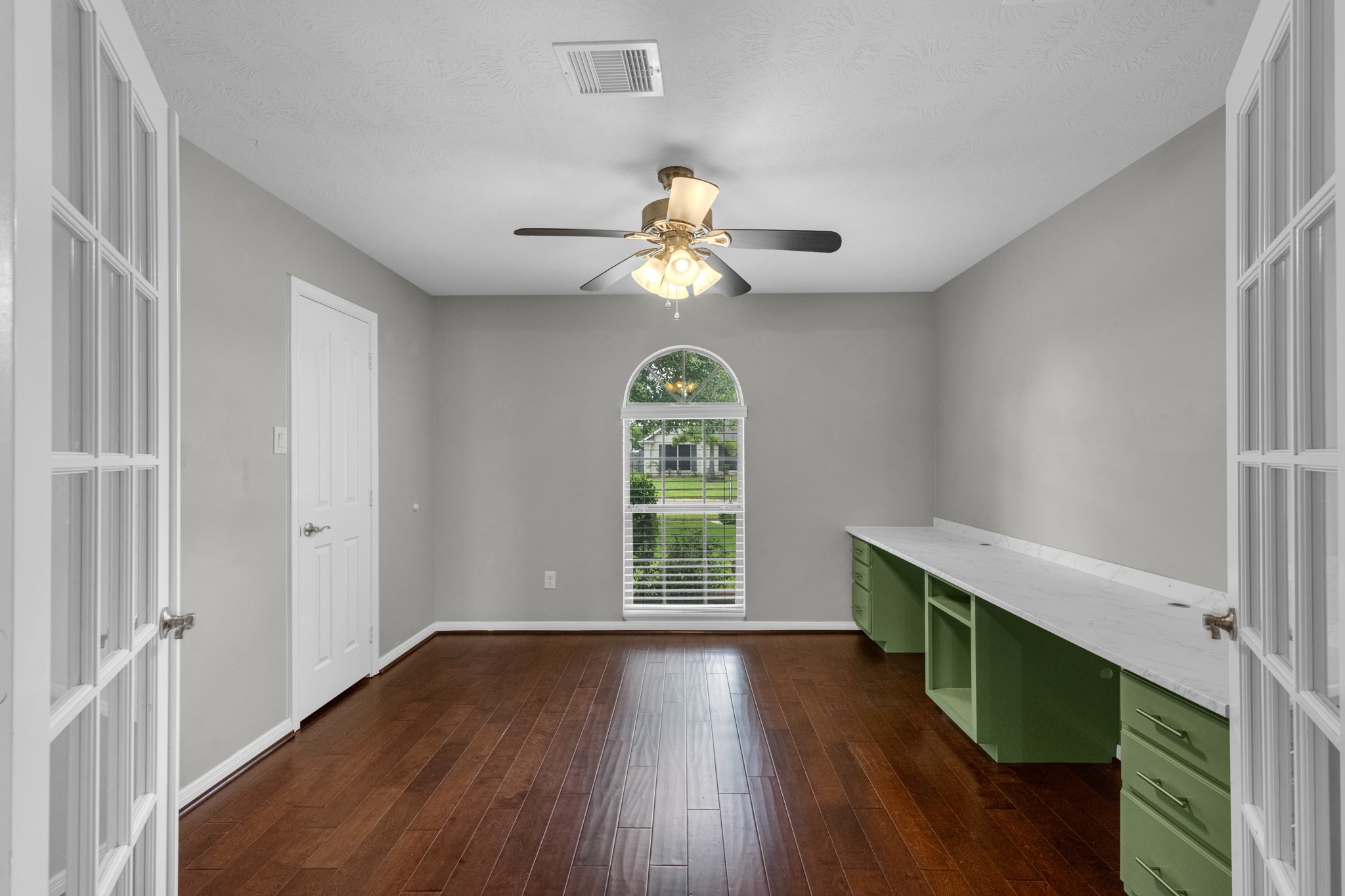 6606 Granbury Road Manvel, TX 77578 - Photo 7 of 48 Office space. Could be 4th bedroom.