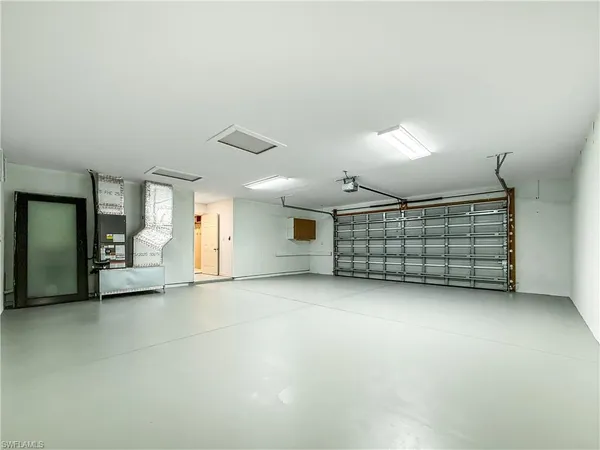 $2,995 | 2115 St Croix Avenue, Fort Myers, FL 33905