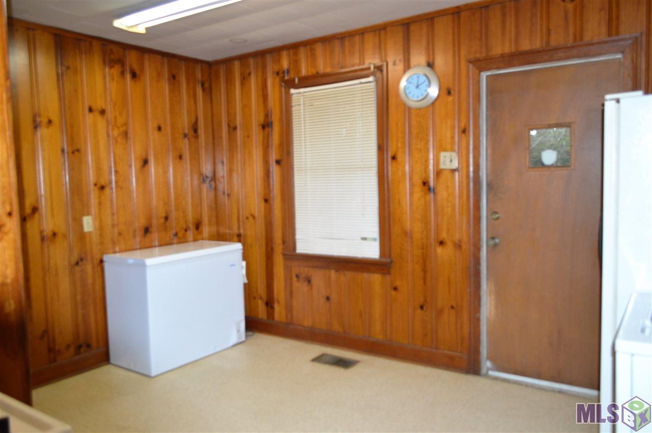 10409 Foster Road Baton Rouge, LA 70811 - Photo 5 of 8 Dining Area