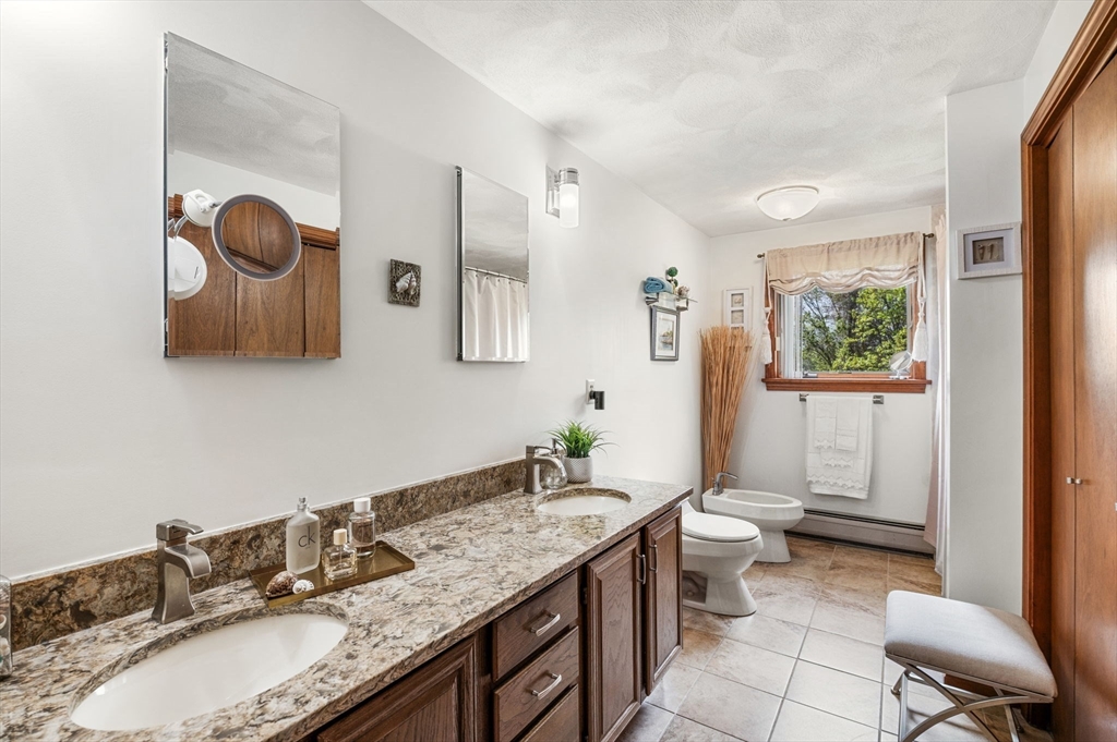 10 Seaview Road Gloucester, MA 01930 - Photo 20 of 41