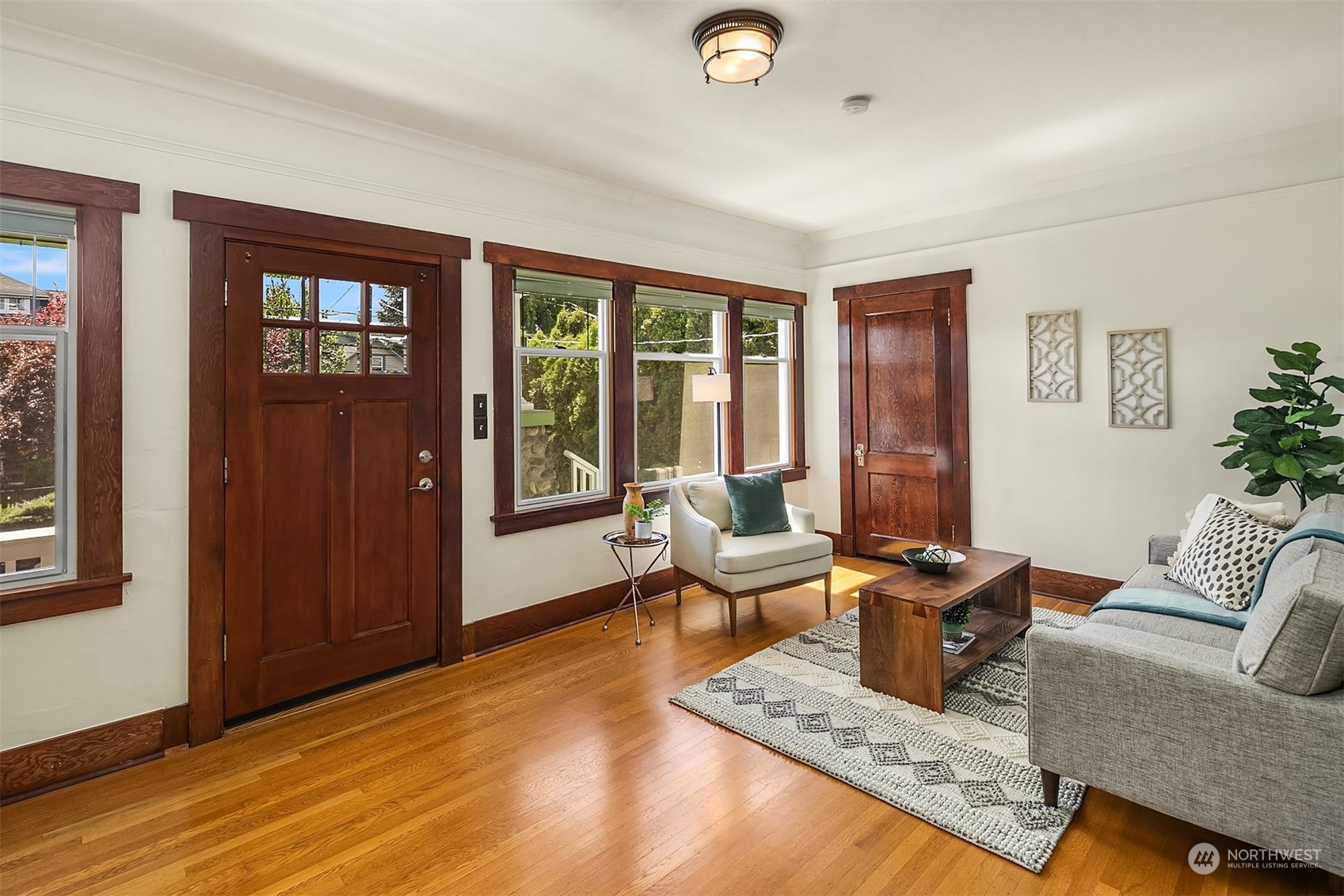 758 North 75th Street Seattle, WA 98103 - Photo 5 of 29 Gallery Image 5