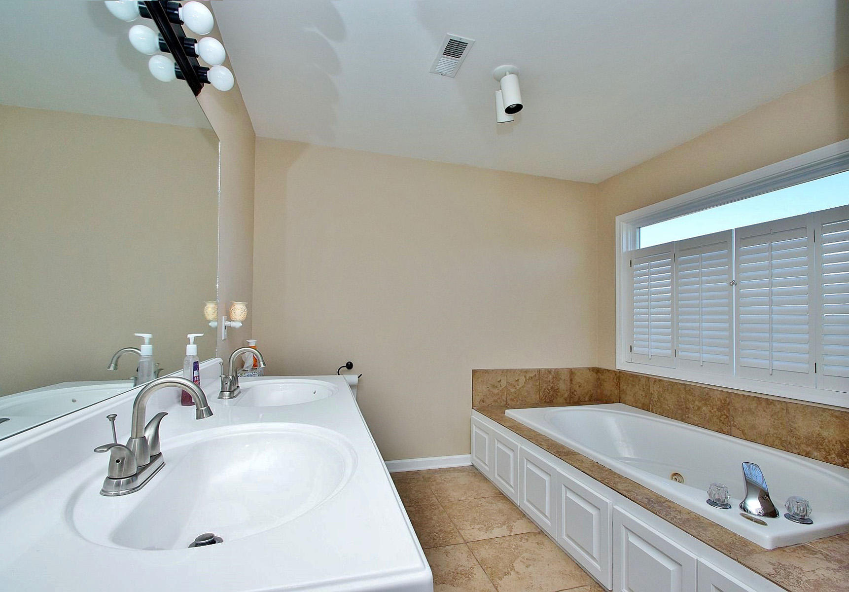 377 McIntosh Road Roanoke, VA 24019 - Photo 25 of 40 dsc07550