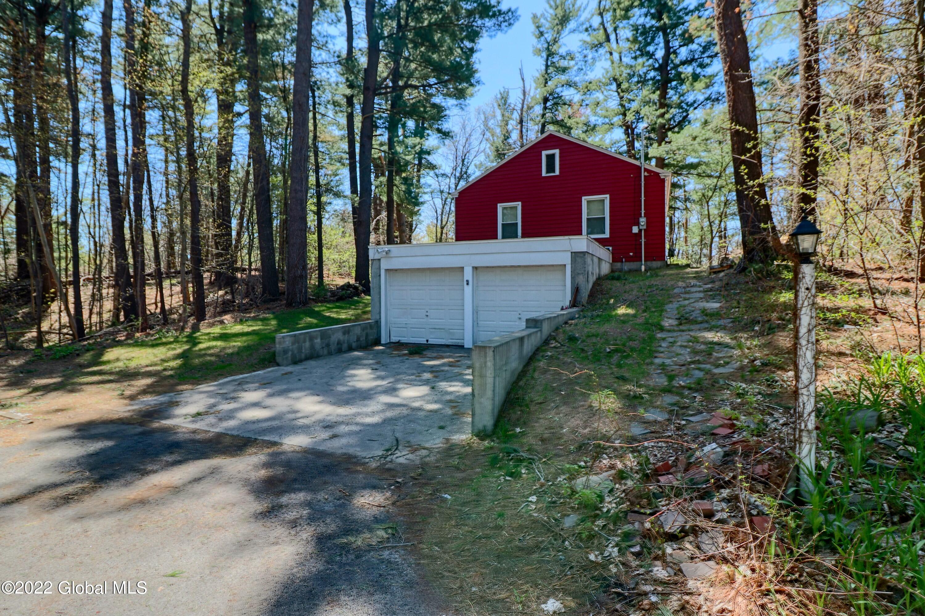 6106 State Farm Road Guilderland, NY 12084 - Photo 2 of 16 IMG_1014_1 (Custom)