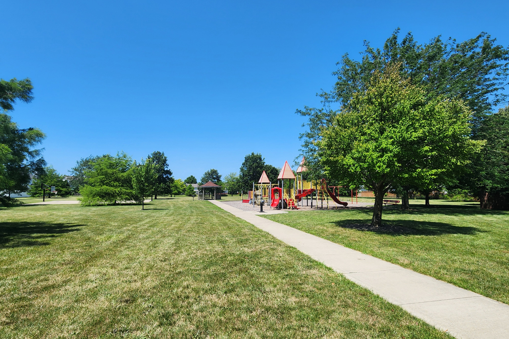 3203 Eagle Crest Road Bloomington, IL 61704 - Photo 52 of 52 a view of a park with large trees