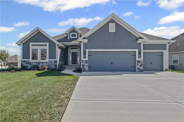 $598,640 | 10205 North Winchester Avenue, Kansas City, MO 64156