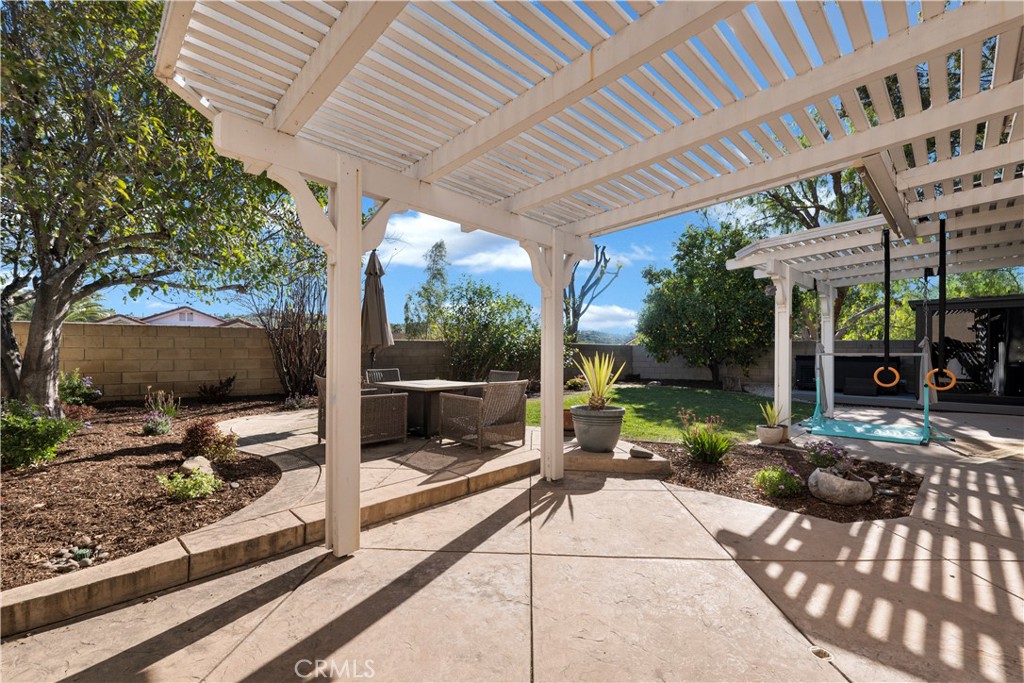 13646 Blacksmith Court Moorpark, CA 93021 - Photo 37 of 39