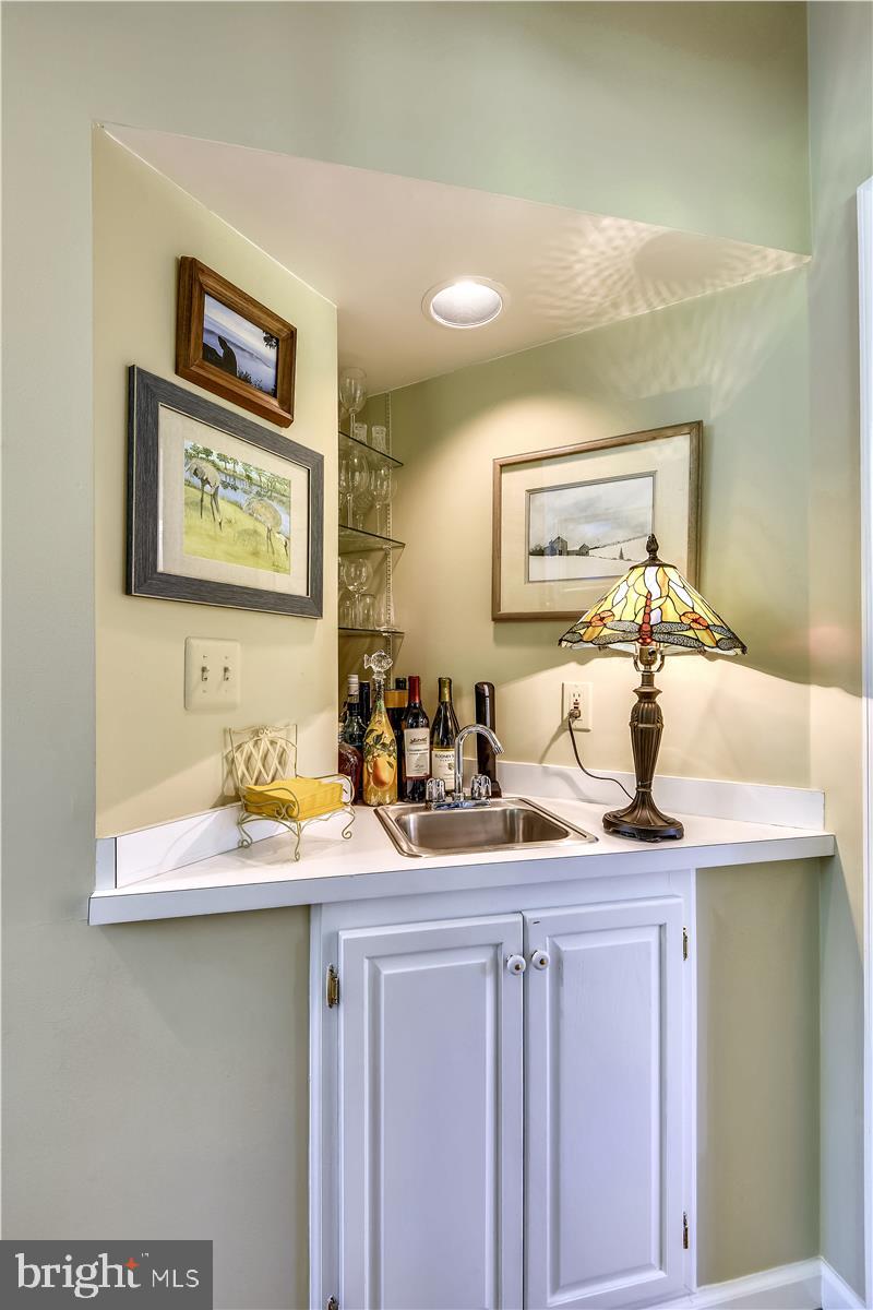 2726 Howard Grove Road Davidsonville, MD 21035 - Photo 11 of 63 Wet Bar