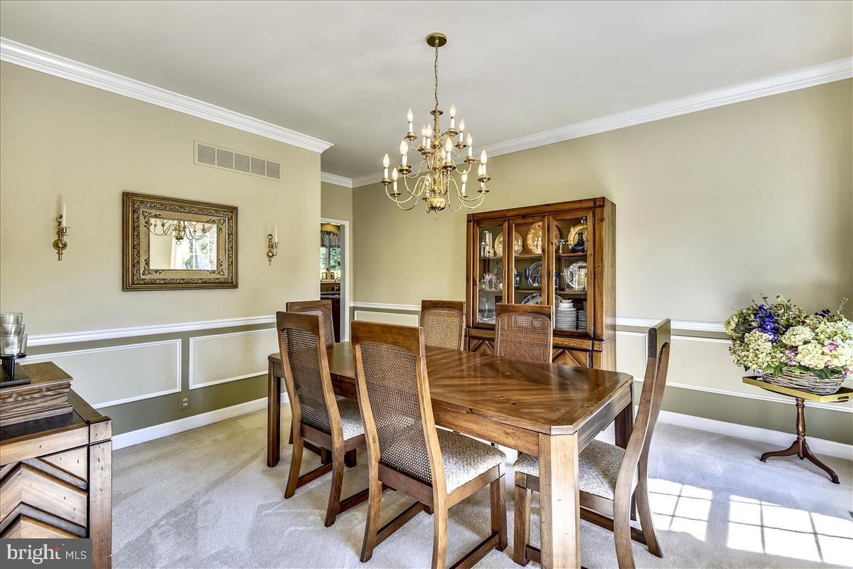 2726 Howard Grove Road Davidsonville, MD 21035 - Photo 14 of 63 Dining Room