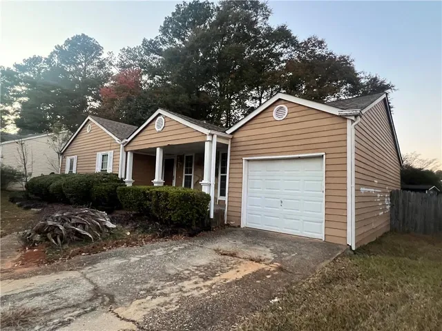 $159,900 | 1112 Reynolds Court, Morrow, GA 30260