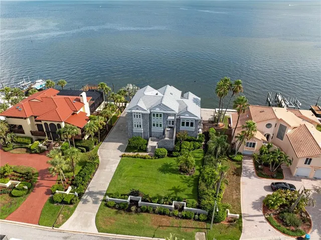 $4,495,000 | 709 Key Royale Drive, Holmes Beach, FL 34217